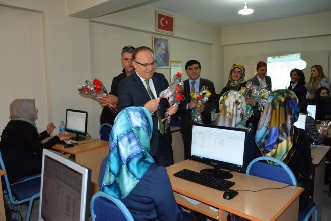 Dünya Kadınlar Günü'nde Anlamlı Ziyaret