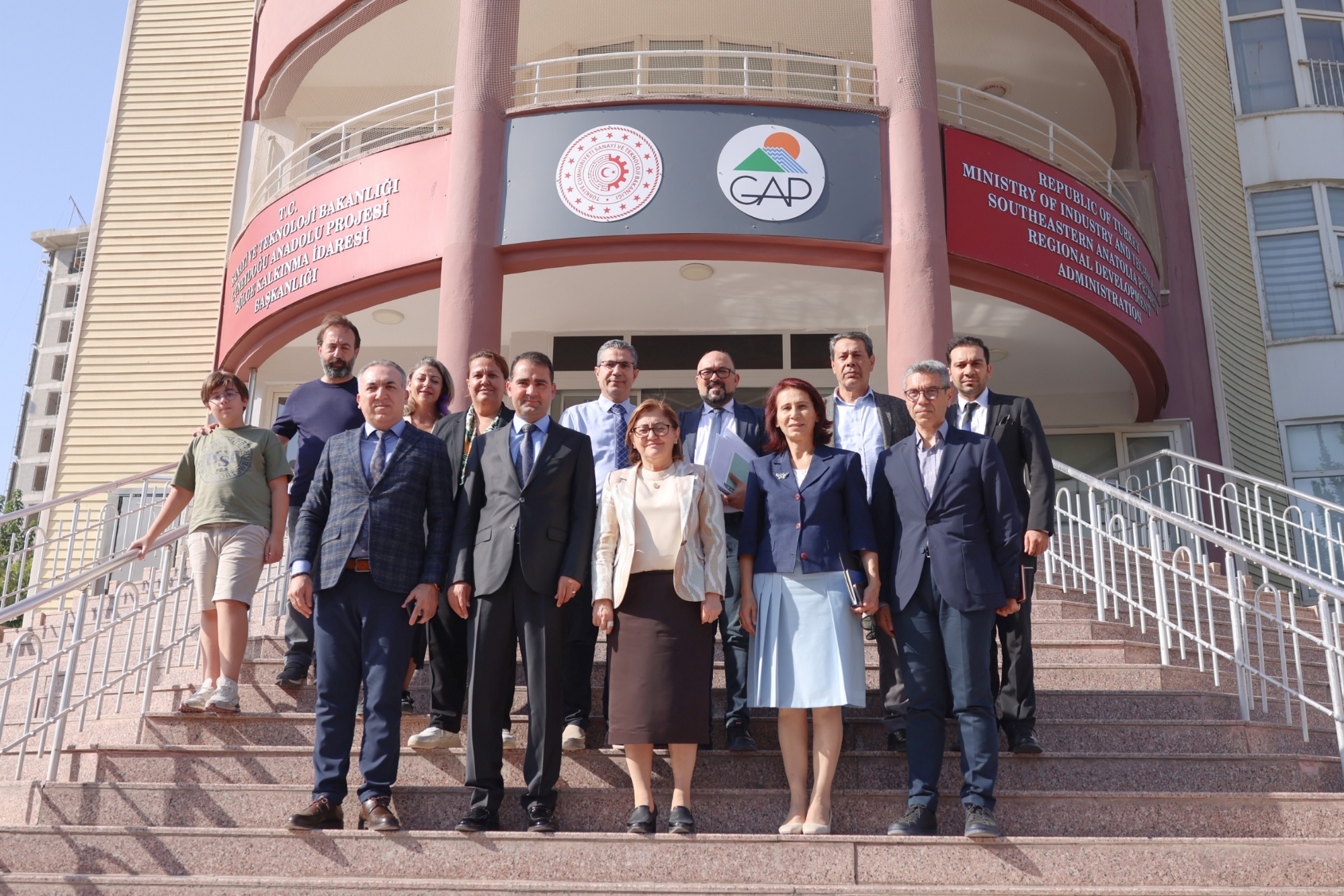 Gaziantep Büyükşehir Belediye Başkanı Fatma ŞAHİN ve Heyeti, GAP İdaresini Ziyaret Etti