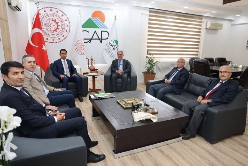 Türkiye Kalkınma Vakfı Yönetim Kurulu Üyeleri, GAP İdaresi Başkanlığını Ziyaret Etti