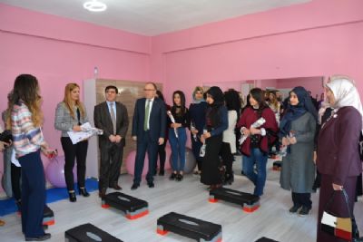 Dünya Kadınlar Günü'nde Anlamlı Ziyaret