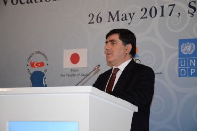 Mesleki Eğitimlerini Tamamlayan Türk ve Suriyeli Kursiyerlere Sertifikaları Verildi