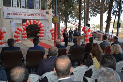 “Organik Meyve Yetiştiricilerine İnovasyon Aktarma Amaçlı Organik Meyve İşleme Pilot Projesi” Tesisi Açılışı