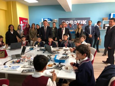 Yeşil Düşler Fabrikası Robotik Sınıfı'nın Açılışı Yapıldı
