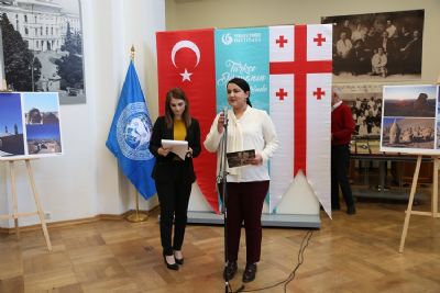 Dünden Bugüne Fotoğraflarla GAP Sergisi Tiflis’te Sanatseverlerle Buluştu