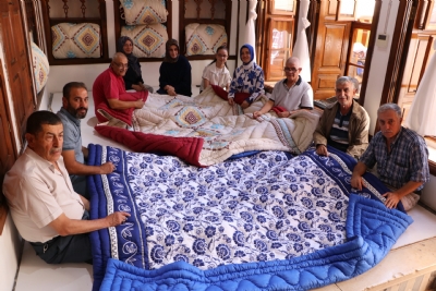 El Emeğiyle Yoğrulan Geleneksel Kilis Yorganı Modern Dokunuşlarla Geleceğe Taşınıyor