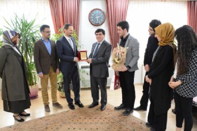 HRÜ Bilgisayar Mühendisliği Öğrencileri, GAP İdaresi Başkanı Sadrettin Karahocagil'e Teşekkür Ziyaretinde Bulundu