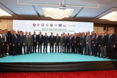 GAP İdaresi Başkanı Dr. Hasan Maral, Diyarbakır'da Düzenlenen Tarım ve Gıda Çalıştayı'nda GAP'ın Vizyonunu Aktardı