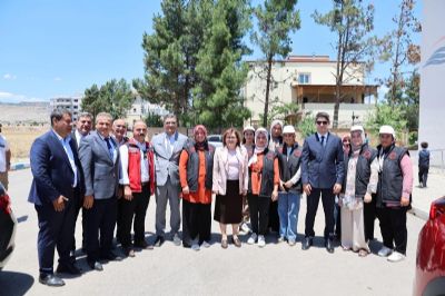 GAP İdaresinden Yavuzeli'nde Seracılık Faaliyetlerine Destek