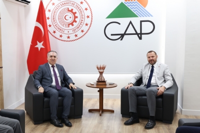 Sanayi ve Teknoloji Bakanlığı Yönetim Hizmetleri Genel Müdürü Sayın Erol ÖKTEN ve beraberindeki heyet, GAP Bölge Kalkınma İdaresi Başkanlığını Ziyaret Etti