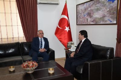 Şanlıurfa Valisi Güngör Azim Tuna GAP İdaresini Ziyaret Etti
