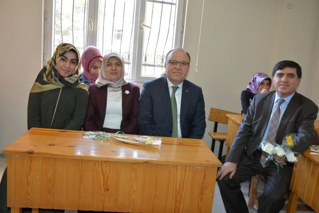 Dünya Kadınlar Günü'nde Anlamlı Ziyaret