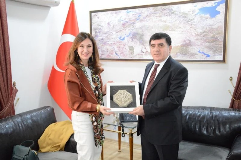 Koton Yönetim Kurulu Üyesi'nden Başkanımıza Ziyaret