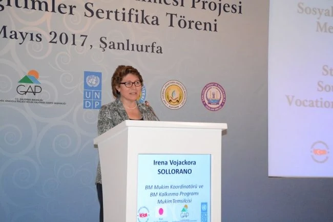 Mesleki Eğitimlerini Tamamlayan Türk ve Suriyeli Kursiyerlere Sertifikaları Verildi