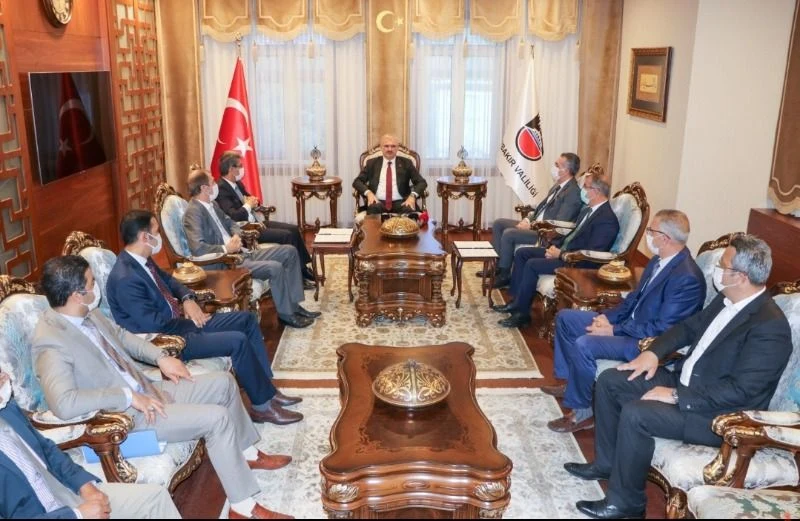GAP İdaresi ve Diyarbakır Valiliği Arasında İş Birliği Protokolleri İmzalandı