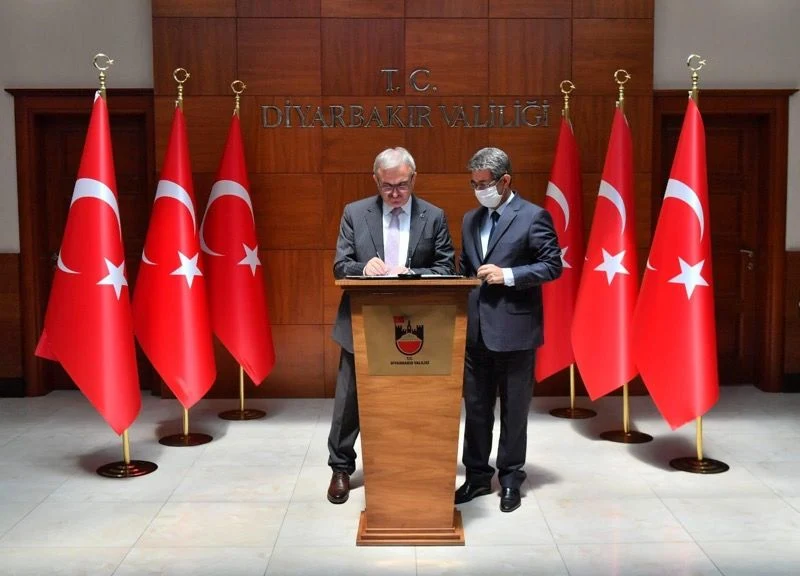 GAP İdaresi Başkanlığı ve Diyarbakır Valiliği Arasında İş Birliği Protokolü İmzalandı
