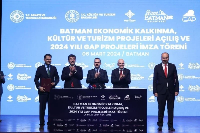 Sanayi ve Teknoloji Bakanı Mehmet Fatih KACIR, Batman’da Desteklenecek Projelerin Lansman Töreni'ne Katıldı