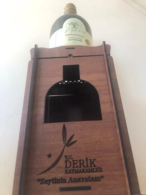 Derik Zeytinyağı, Londra’da düzenlenen ‘’ London Olive Oil ’’ Uluslararası Zeytinyağı Kalite Yarışmasında Altın Madalya Aldı