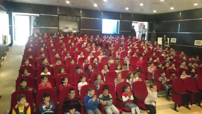 Cizreli Minikler Tiyatro Keyfini Doyasıya Yaşadı