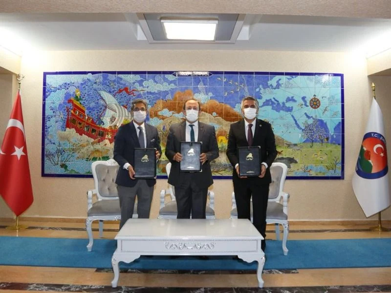 GAP İdaresi ile Şırnak Valiliği, Beytüşşebap Kaymakamlığı ve Beytüşşebap Belediyesi Arasında İş Birliği Protokolü İmzalandı