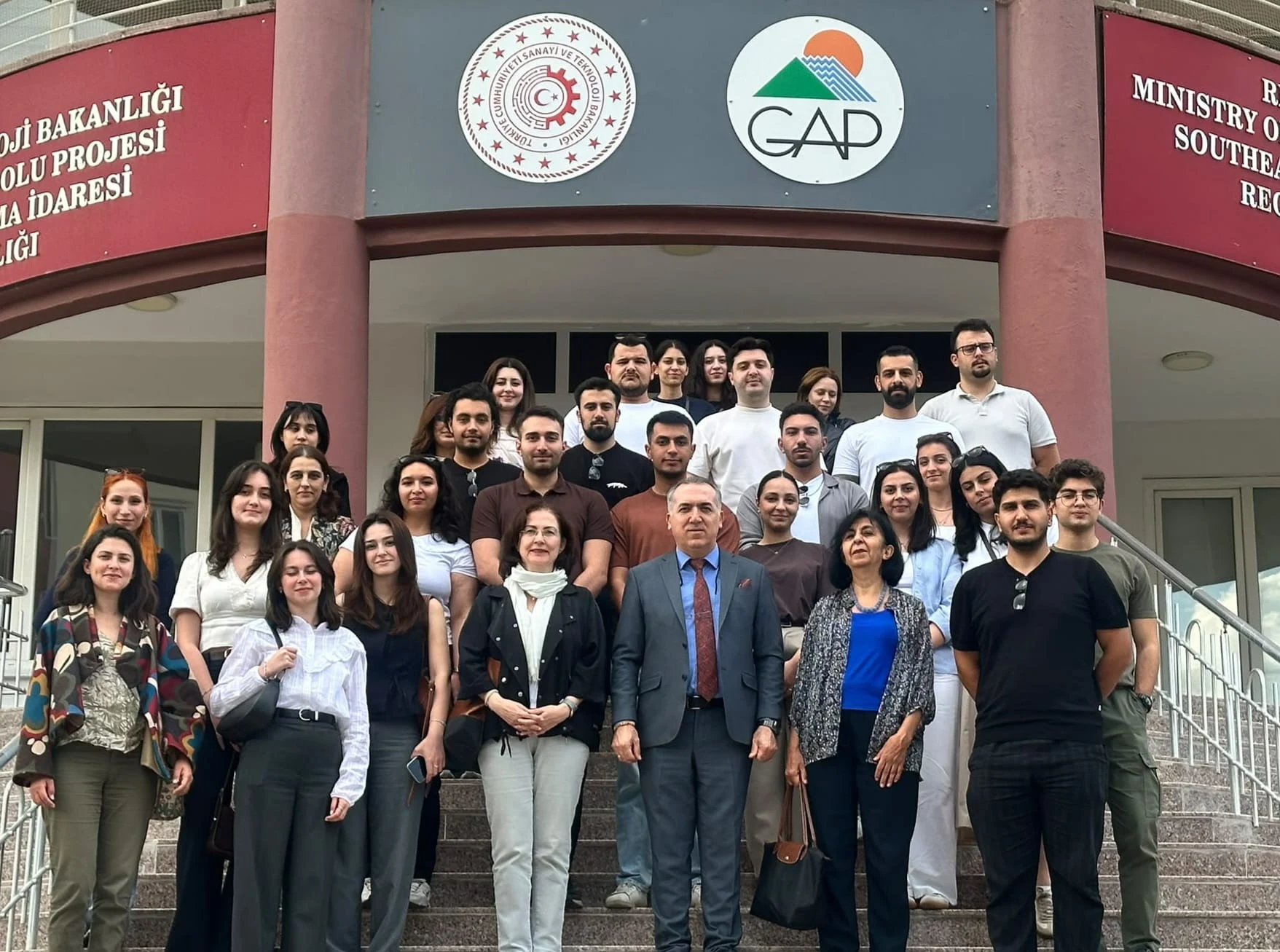 Gazi Üniversitesi Şehir ve Bölge Planlama Bölümü Öğretim Üyeleri ve Öğrencileri, GAP İdaresini Ziyaret Etti