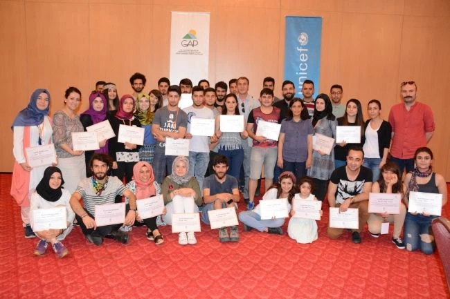 GAP-UNICEF Gençlik İşbirliği ile Yapilan Çalişmalarda, Sosyal Uyum Temel Eğitmen Eğitimi Gerçekleştirildi