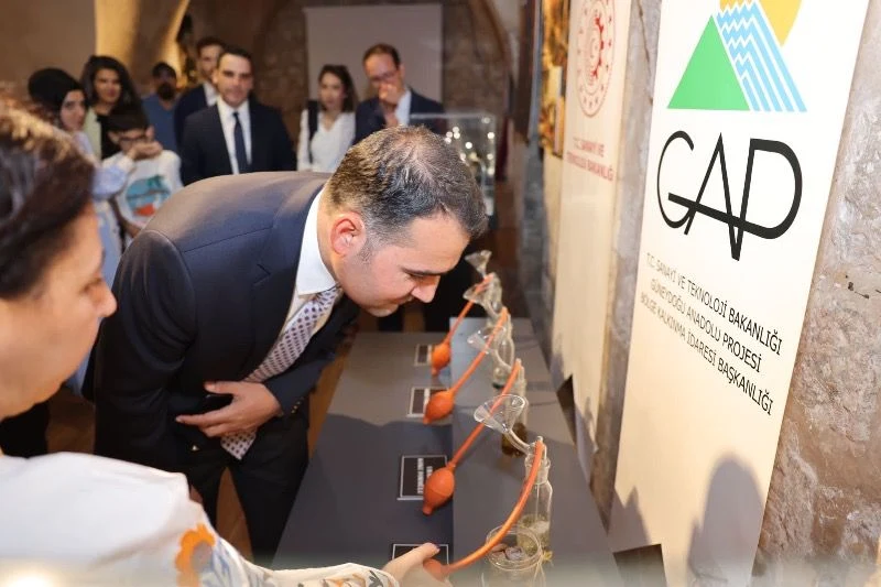 Kadim Medeniyetlerin En Önemli Koku Rotalarından Mardin’de, Kokunun Tarihine Yapay Zekâ İle Yolculuk..