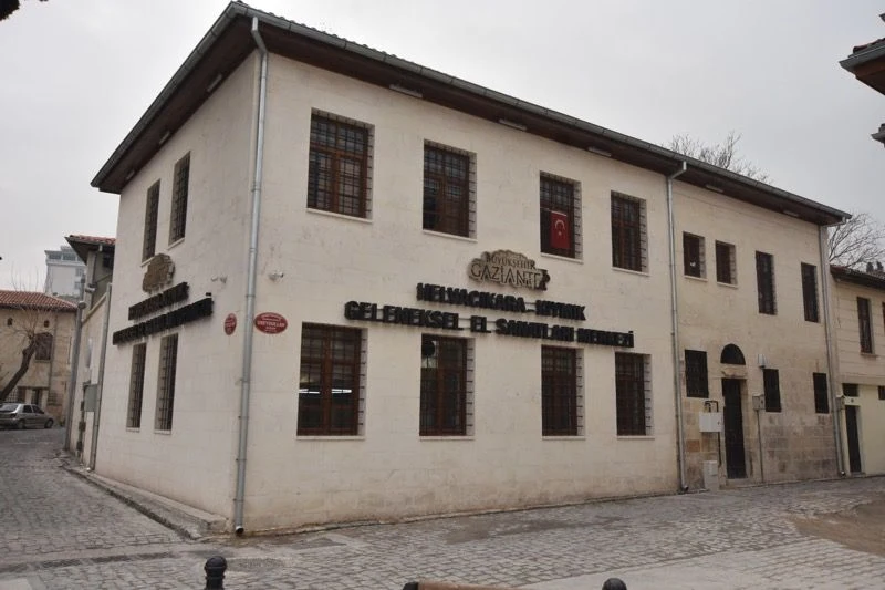 Gaziantep Helvacıkara-Kıymık Geleneksel El Sanatları Merkezi Faaliyetlerine Başladı